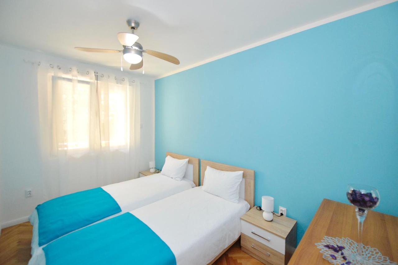 Unico Apartman Kotor Bagian luar foto