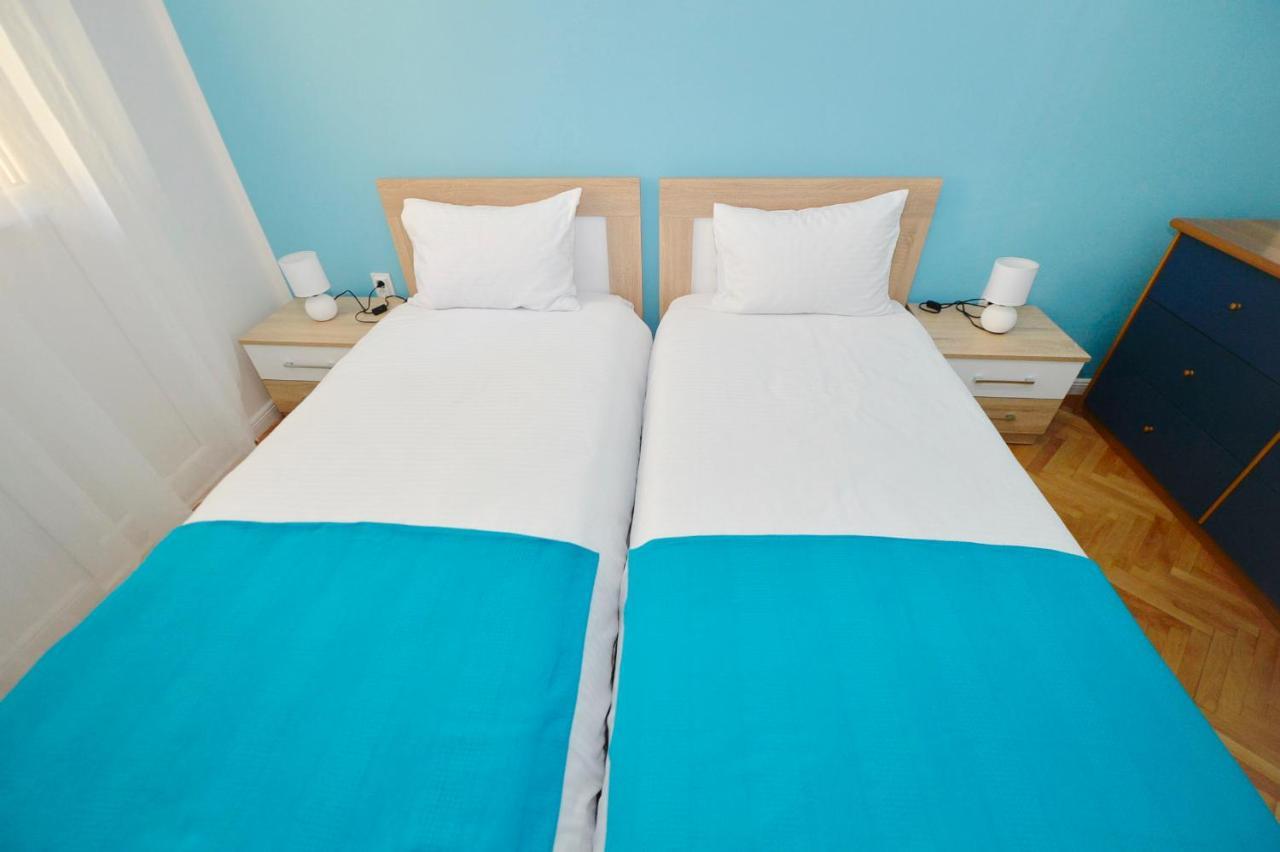 Unico Apartman Kotor Bagian luar foto