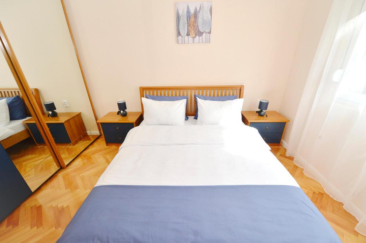 Unico Apartman Kotor Bagian luar foto